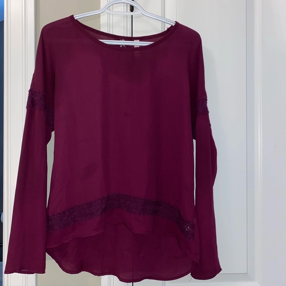 Women’s Blouse with Lace SIZE:S - Picture 1 of 3